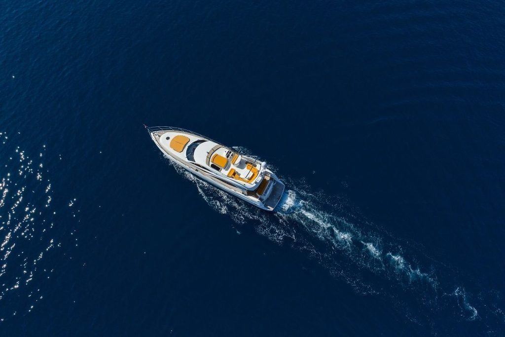 bareboat yacht charters
