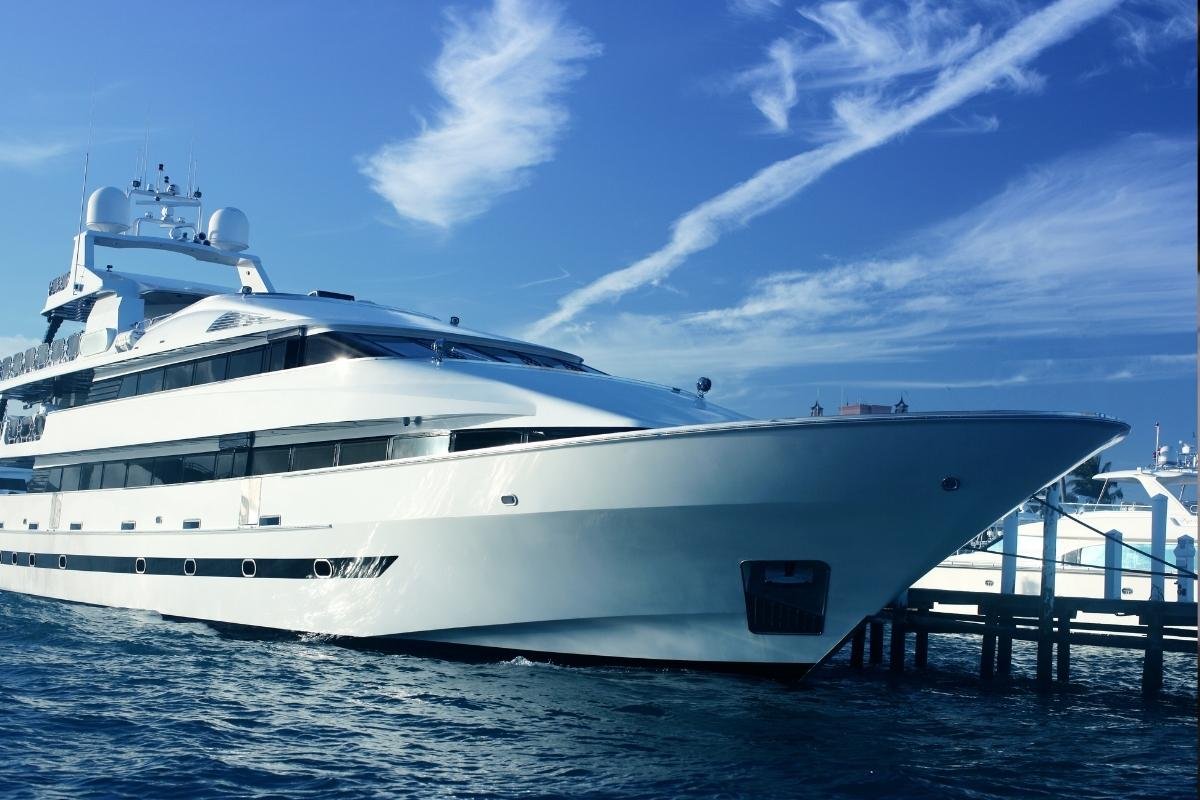 yacht-charter-types